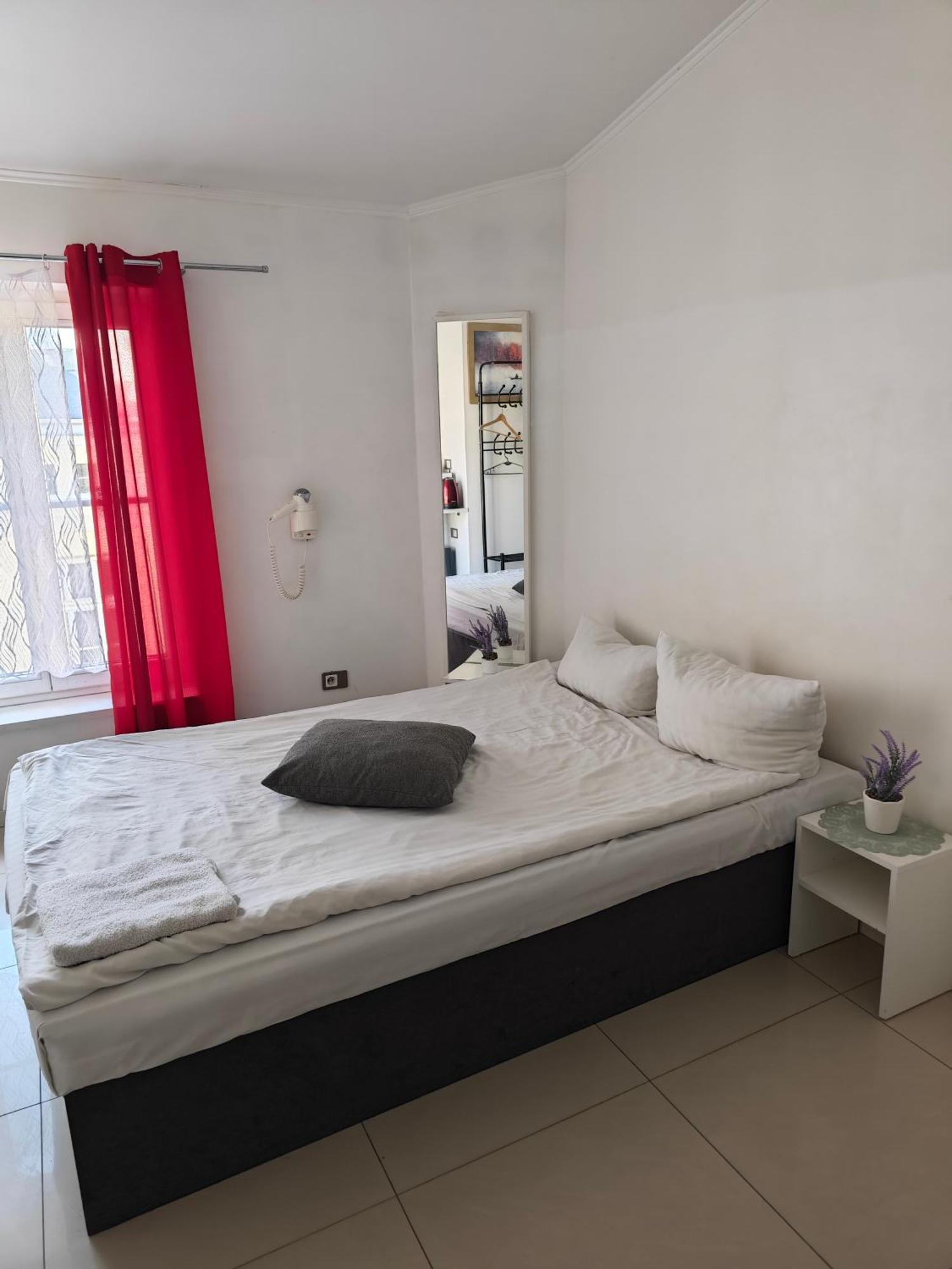 Apartamenty Wilcza - City Center Warsaw Room photo