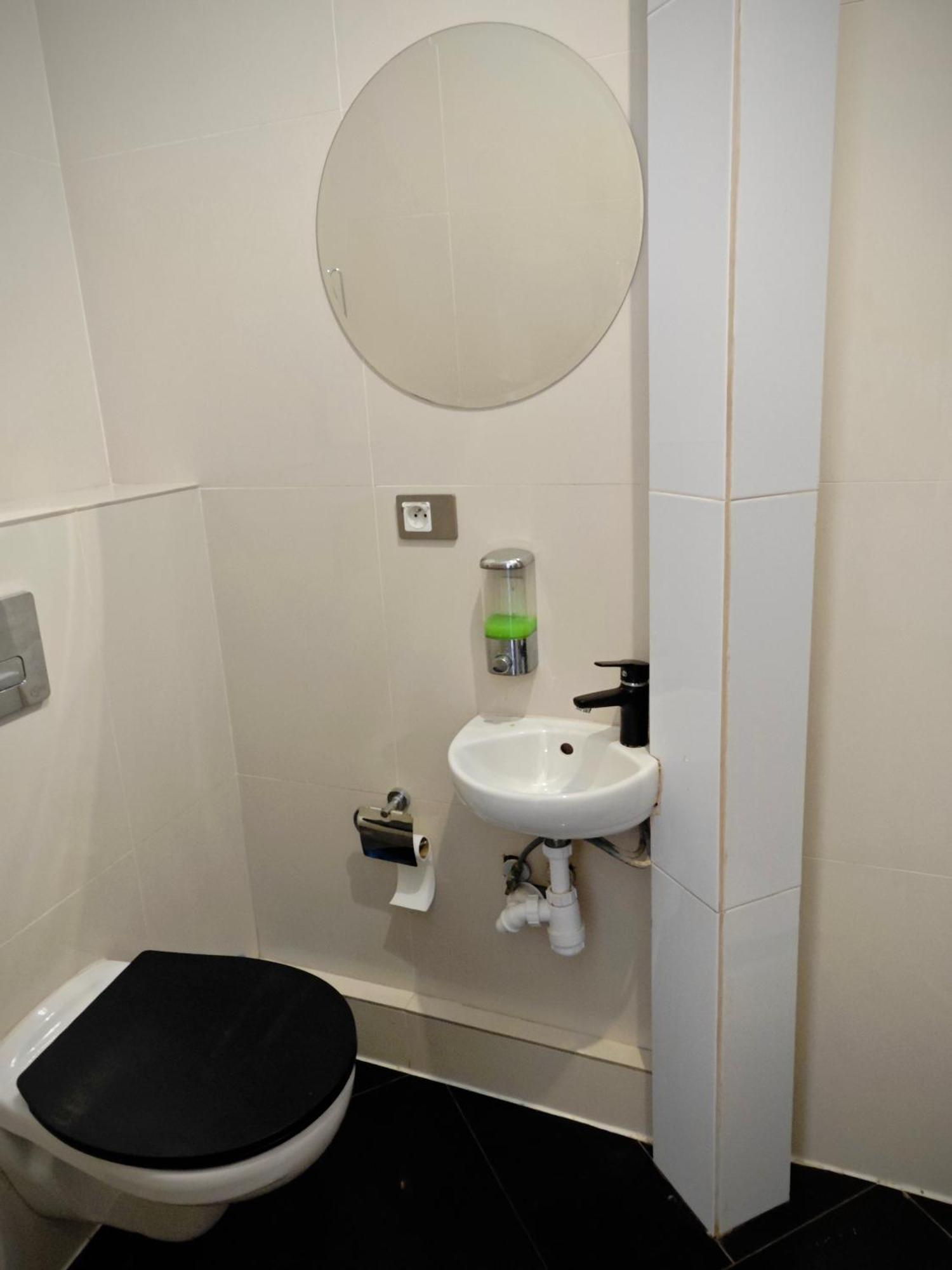 Apartamenty Wilcza - City Center Warsaw Room photo