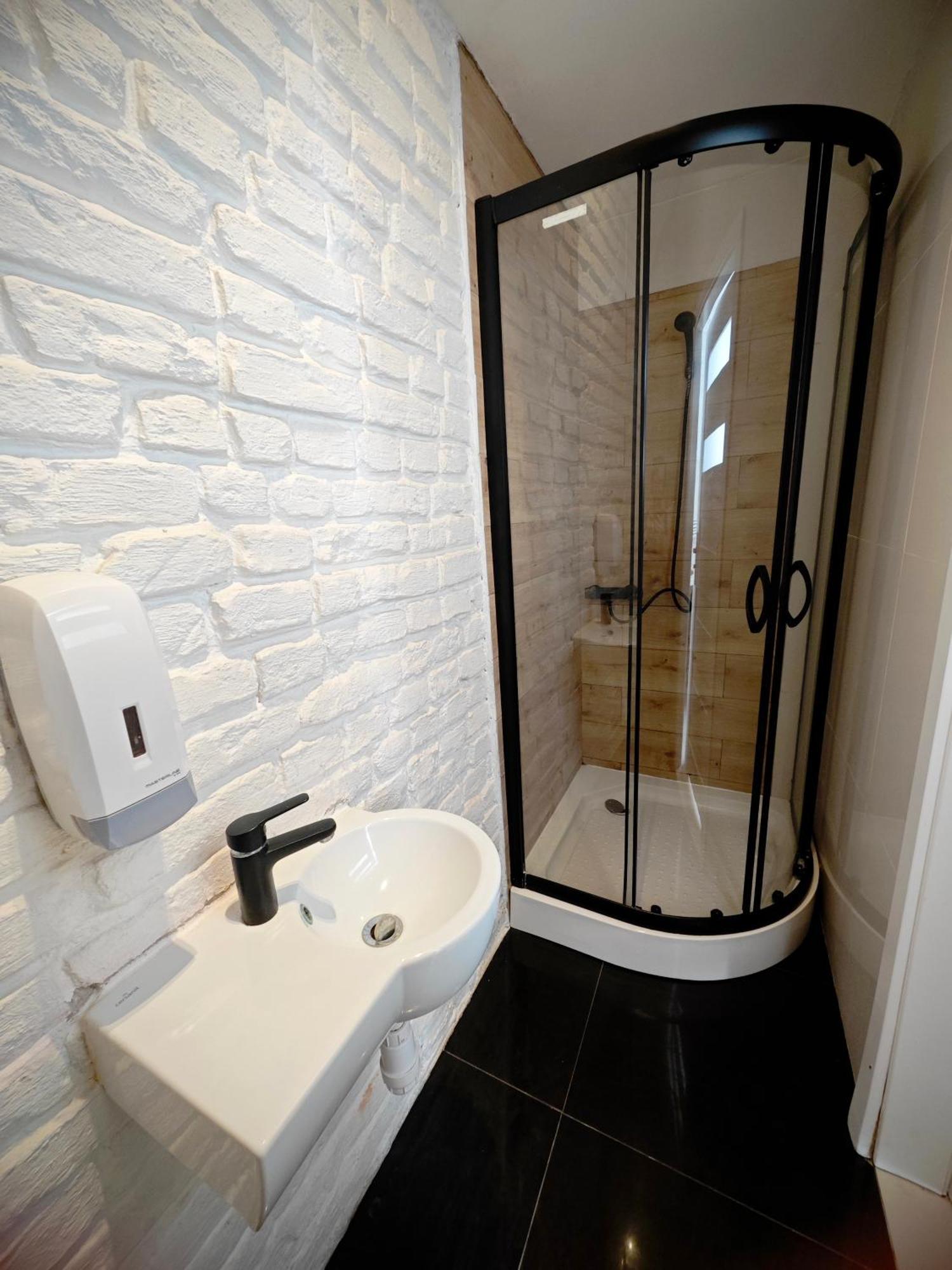 Apartamenty Wilcza - City Center Warsaw Room photo